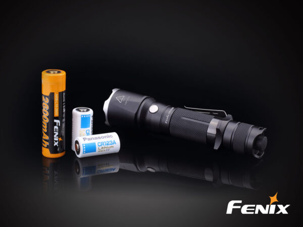 Latarka diodowa Fenix TK15 UE czarna - obrazek 3
