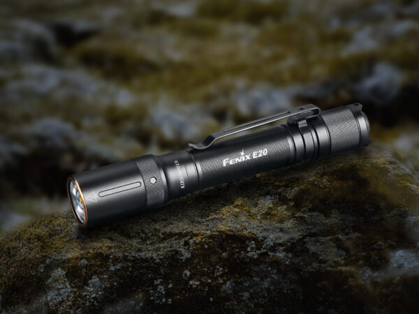 Latarka LED Fenix E20 V2.0 - obrazek 10