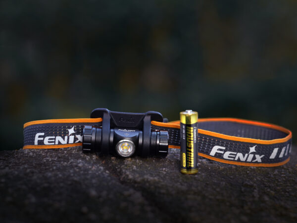 Latarka czołowa Fenix HM23 - obrazek 17