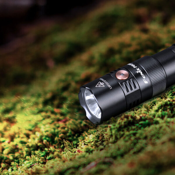 Latarka taktyczna LED Fenix PD25R czarna - obrazek 4