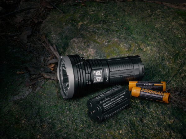 Latarka diodowa Fenix LR40R - obrazek 12