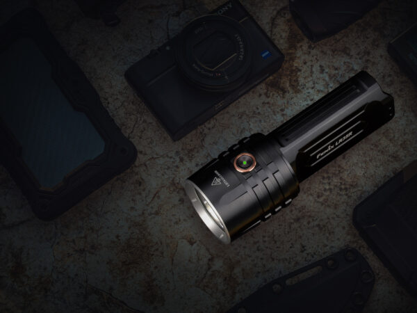 Latarka LED Fenix LR35R czarna - obrazek 13
