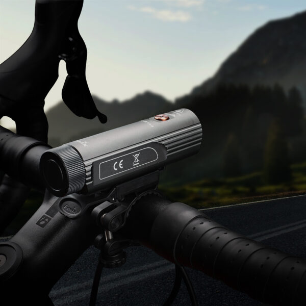 Lampa rowerowa Fenix BC21R V3.0 - obrazek 10