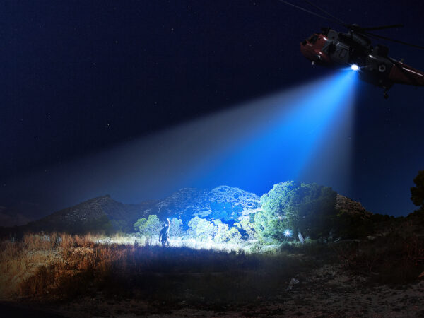 Latarka LED Fenix LR35R czarna - obrazek 11
